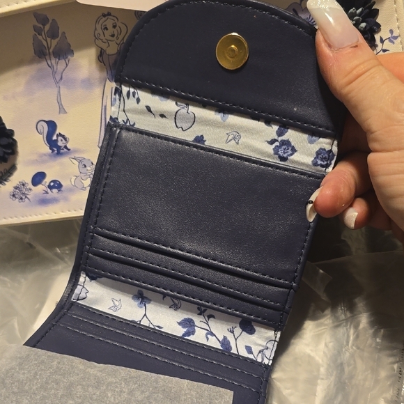 Snow White Floral Blue and White Loungefly BoxLunch Exclusive Bag And Wallet - Picture 5 of 16